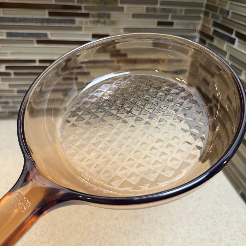 Vintage Visions Corning Amber Glass Skillet 7